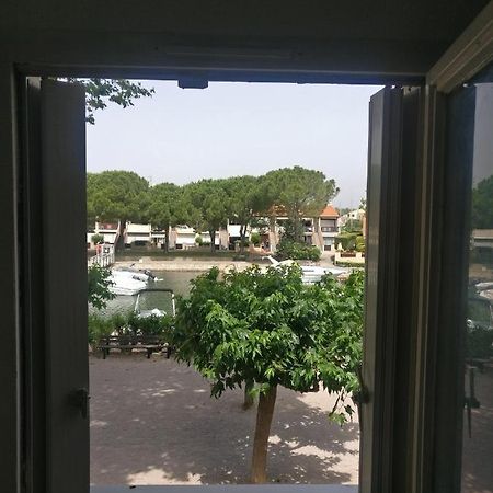 Charmant Appartement Avec Vue Marina سان سيبريان المظهر الخارجي الصورة