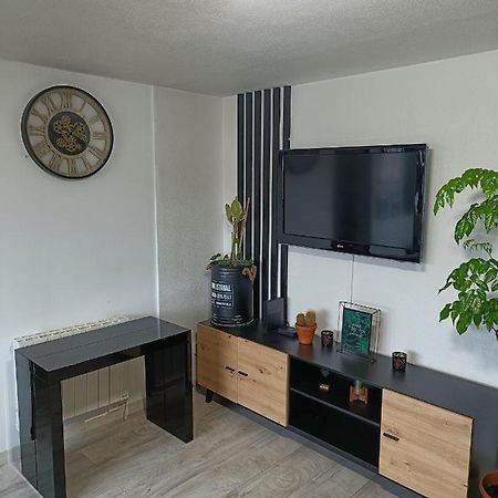 Charmant Appartement Avec Vue Marina سان سيبريان المظهر الخارجي الصورة