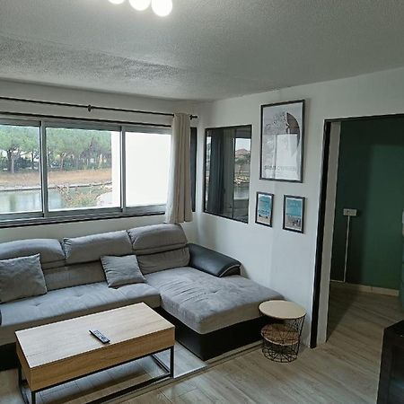 Charmant Appartement Avec Vue Marina سان سيبريان المظهر الخارجي الصورة